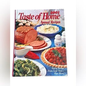 Taste of Home 2001 Annual Recipes Cookbook with Red and Blue Accents